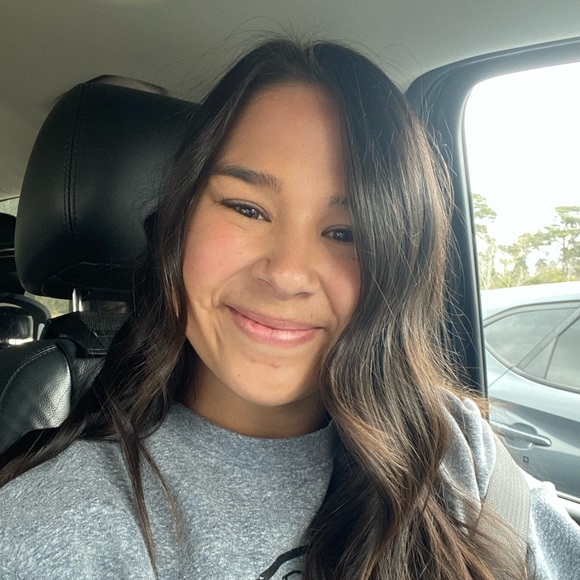 Meet your Posher, Alyson - Picture 1 of 1